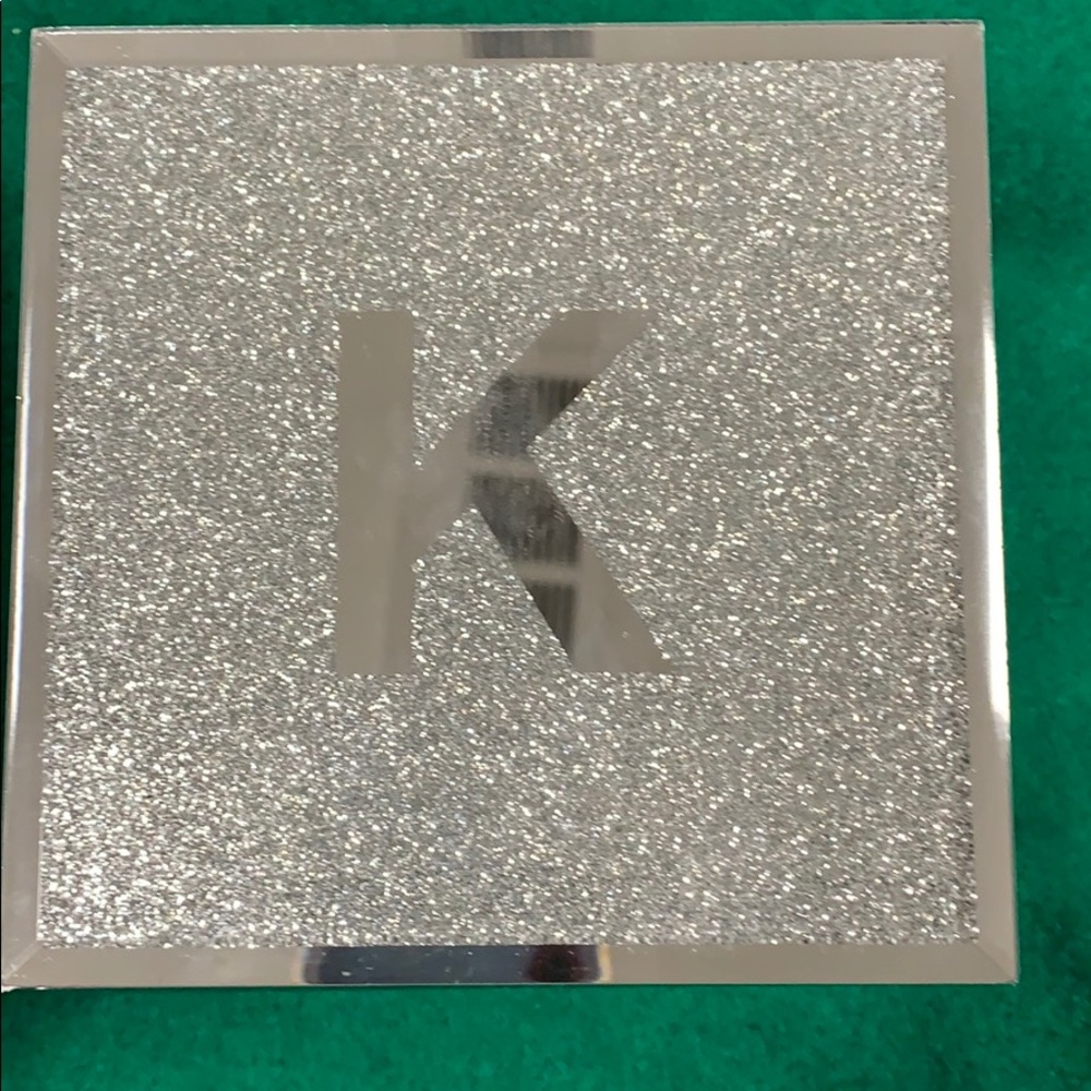 “K” jewelry box